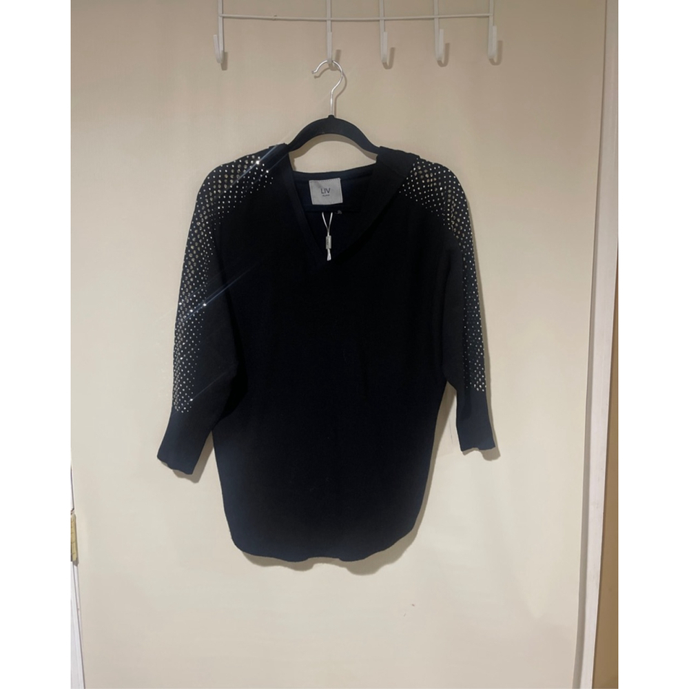 NWT Women's LIV MILANO Black Silver Studded hooded V-Neck Sweater M